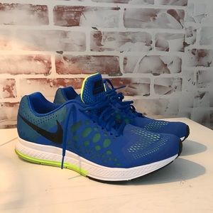 New Nike Flex Run Men's running cross train shoes